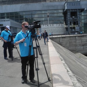 Журналисты на Красноярской ГЭС. Первая остановка пула «Юг»
